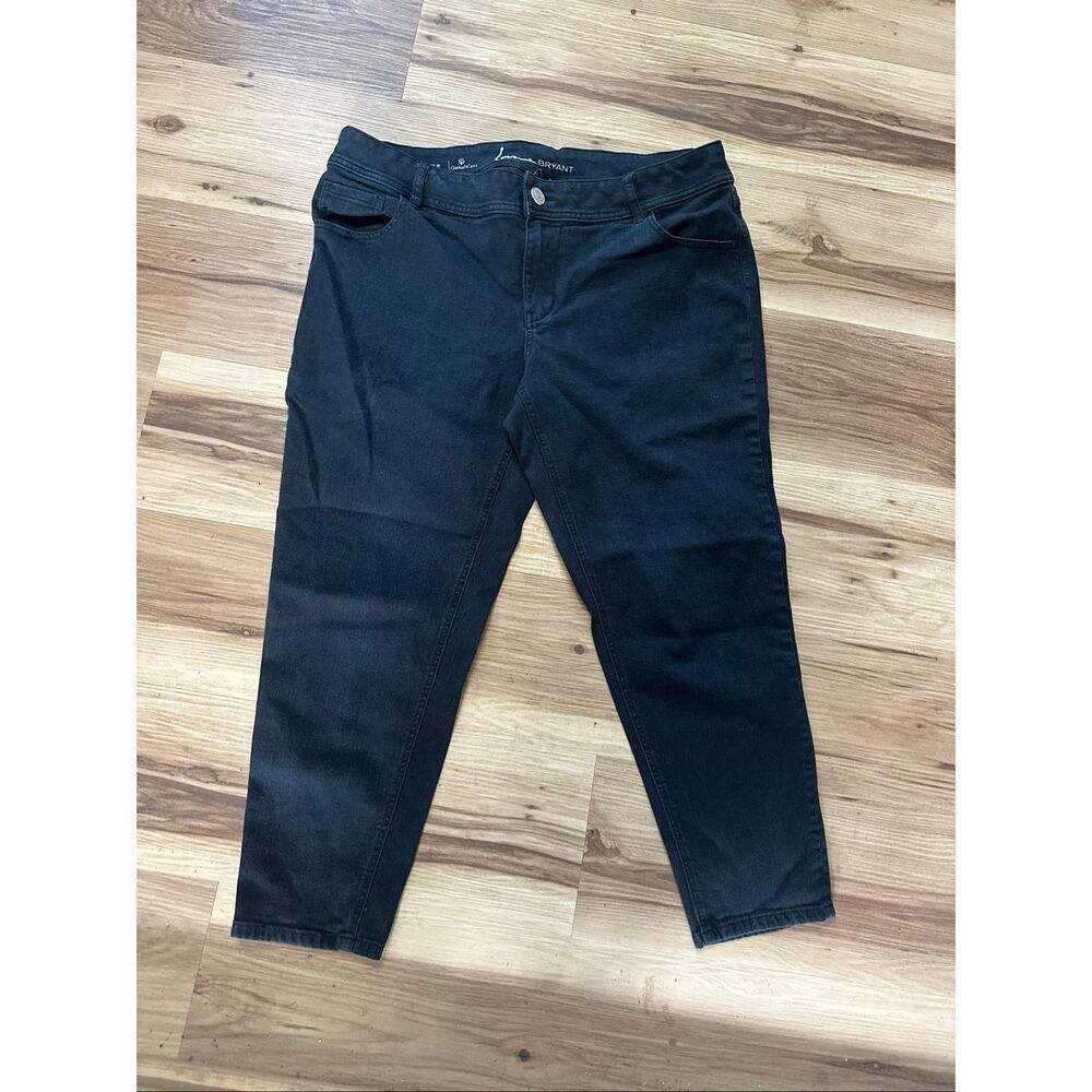Lane Bryant size 18 classic black cropped pants